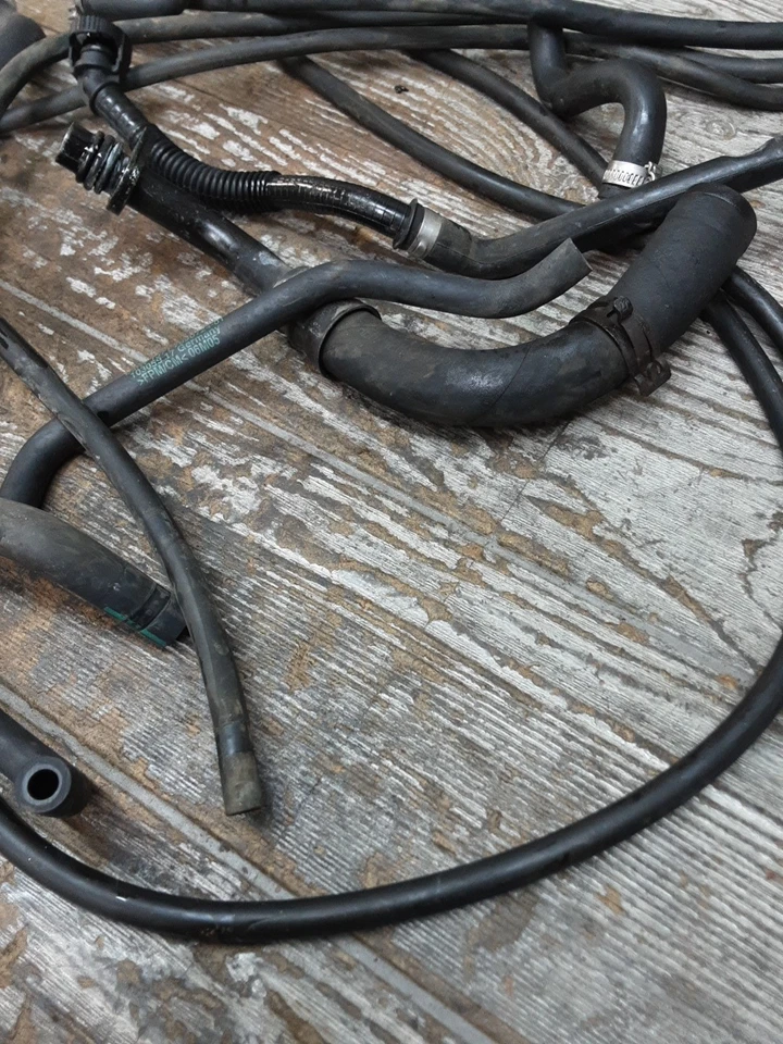 BMW K 1200R 2006 06 Juego de mangueras líneas de ventilación de aire refrigerante refrigeración varios varios Foto 4 de 4