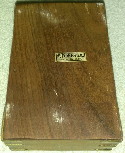 Vintage Small Jewelry Box Brass And Wood Hound Dog - Picture 3 of 3