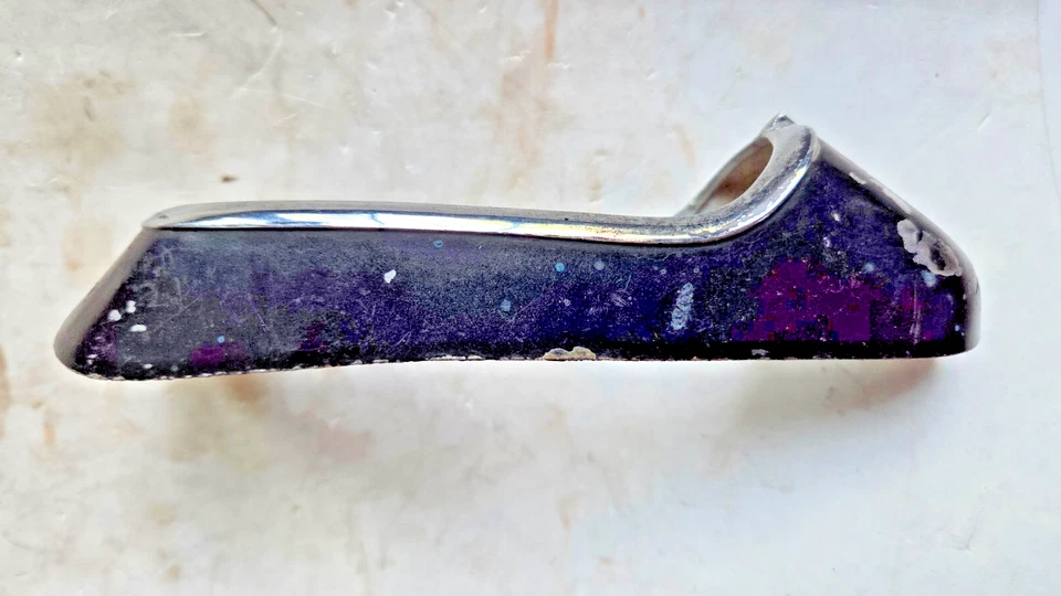 Buick 1938 All; 1939-1940 serie 80/90: luz trasera derecha bisel puerta GM # 922188 Foto 3 de 4