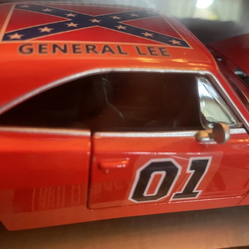 THE DUKES OF HAZZARD NEW CUSTOM 1969 DODGE CHARGER GENERAL LEE 1:24 DIECAST CAR - Picture 6 of 10