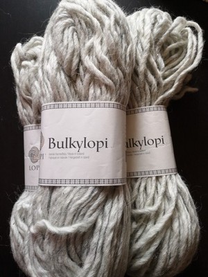 Bulkylopi von Istex hellgrau Farb-Nr. 0054 (3 Knäuel á 100 g)