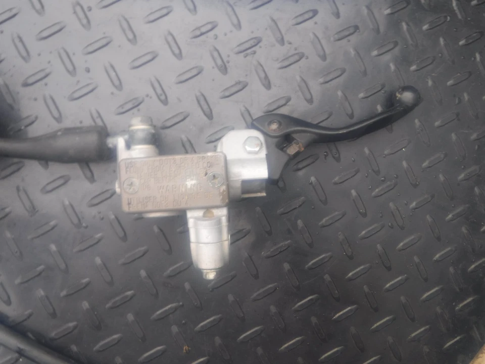 2009 KAWASAKI KX250F FRONT BRAKE CALIPER MASTER CYLINDER PADS KX 250F 09-12 - Image 3 of 4