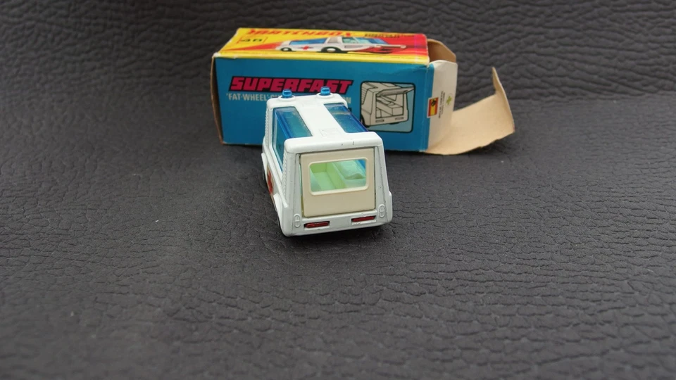 Matchbox Superfast MB46 Stretcha Fetcha Ambulanza made in England Lesney Nuovo c - Immagine 3 di 4