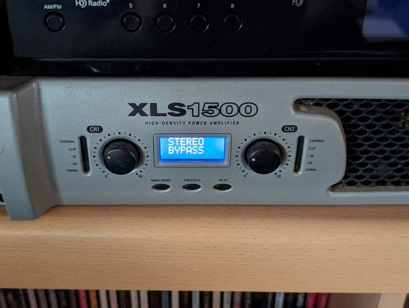 Crown XLS1500  Two-Channel Power Amplifier