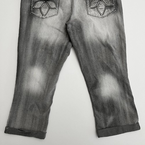Lei Y2K Distressed Low Rise Junior Flower Capris, Lei Pants, Lei Y2K Youth Y15 - Picture 9 of 12