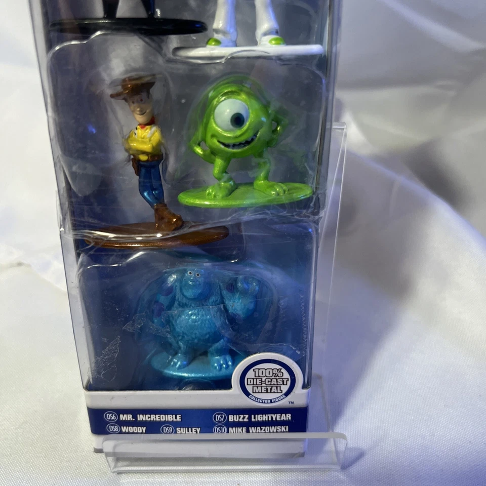 Nano Figuras de Metal Disney Pixar - Paquete de 5 B Buzz LIGHTYEAR Sulley Woody Mike Wazowski Foto 2 de 4