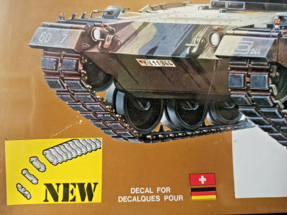 Leopard 2 Tank -  Plastic model Kit 1:35 Esci Ertl art.5022 - Immagine 2 di 4