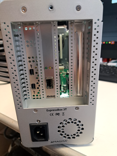 Magma Expressbox 3T, PCIe, Thunderbolt 2 Erweiterungsschnittstelle & 10G-PCIE-8B-S - Bild 4 von 5
