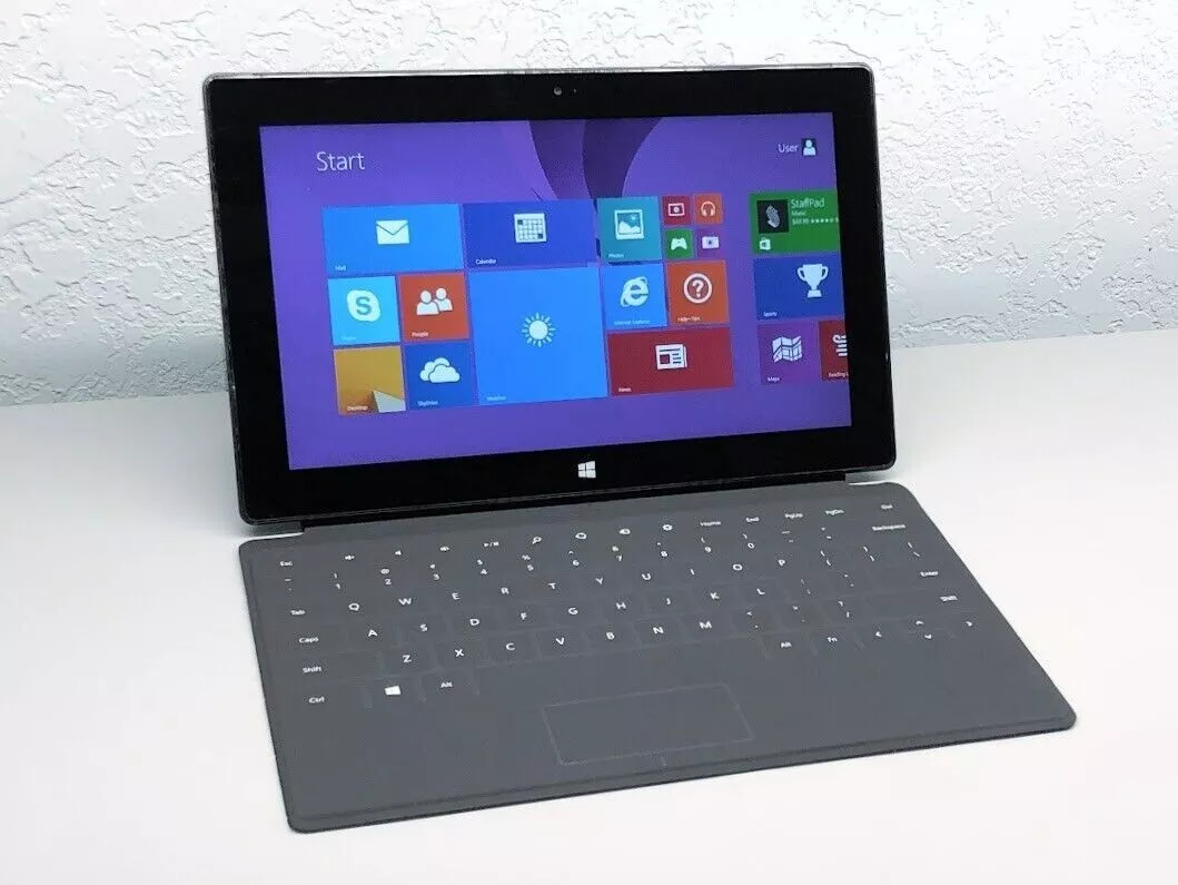 Microsoft Surface Pro 2 (256GB, 8GB RAM, i5-4200U, Windows 10, Black)