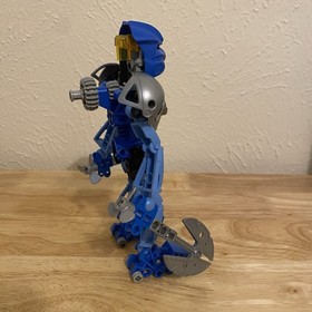 LEGO BIONICLE Gali Nuva 8570 100% Complete Set with Manual & Canister