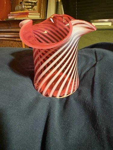 Fenton Cranberry And White Swirl Top Hat Vase