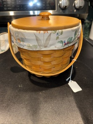 Vtg. 1999 Longaberger Medium Fruit Basket W Handle, Fabric Liner, And Plastic