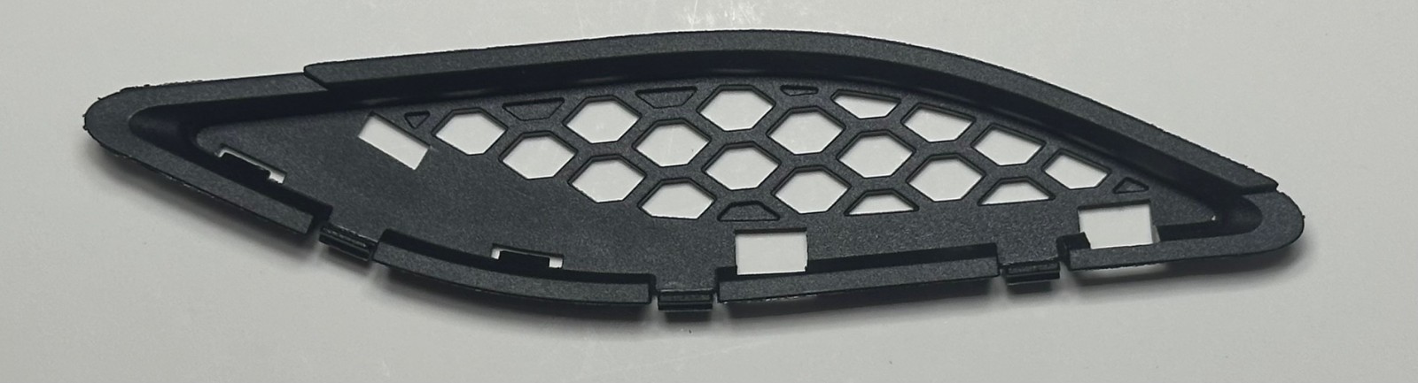 2014-2019 MASERATI LEFT DRIVER SIDE FRONT FENDER VENT GRILL TRIM 670023905 OEM