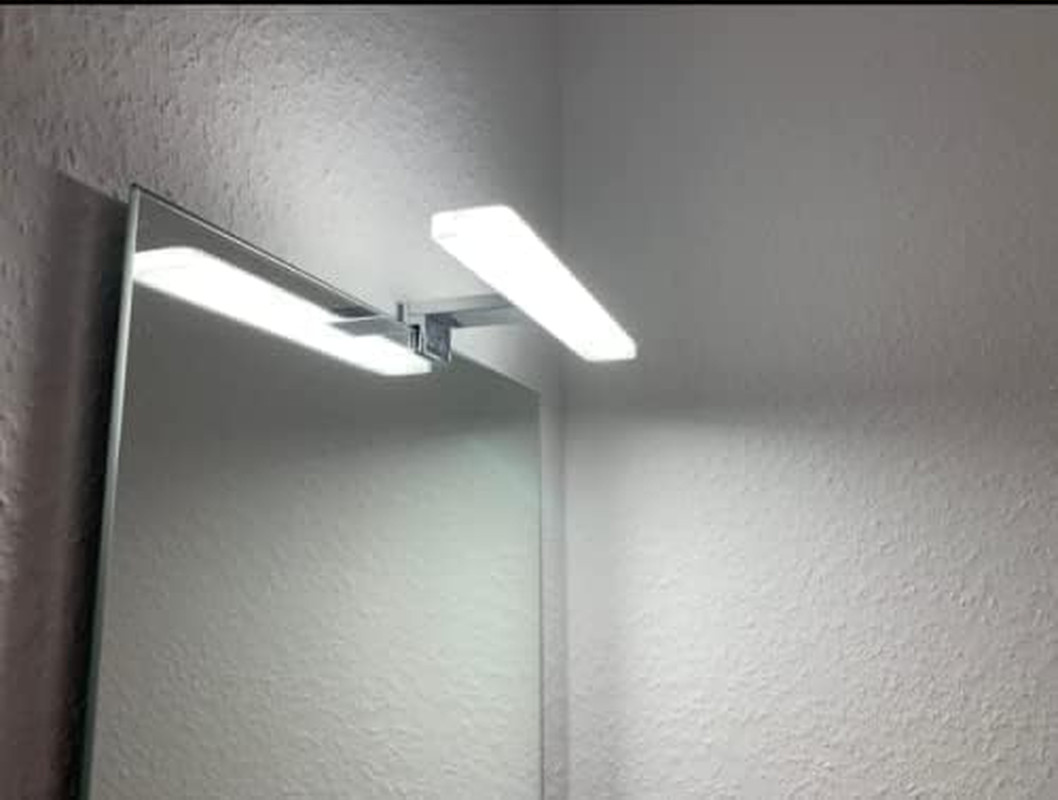 Illuminazione LED Specchio Bagno 40cm 10W 800Lm IP44 3000K 230V