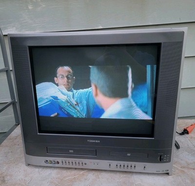 Toshiba MW20F51 TV DVD VCR Combo 2005 Vintage Television Retro Gaming Ready