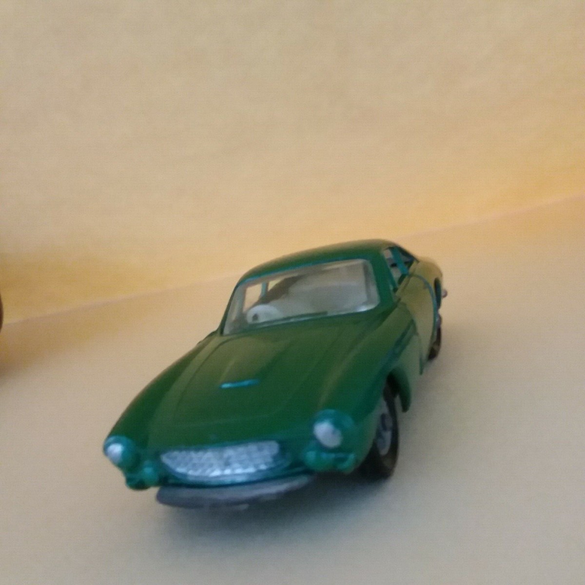 Matchbox no 75 Ferrari Berlinetta with vintage spoke wheels