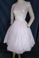 1950's VINTAGE LIGHT PINK SILVER TRIM VERY FULL METAL ZIPPER DRESS 34" BUST