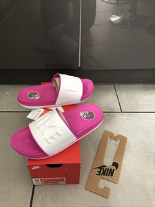 nike sliders size 5.5