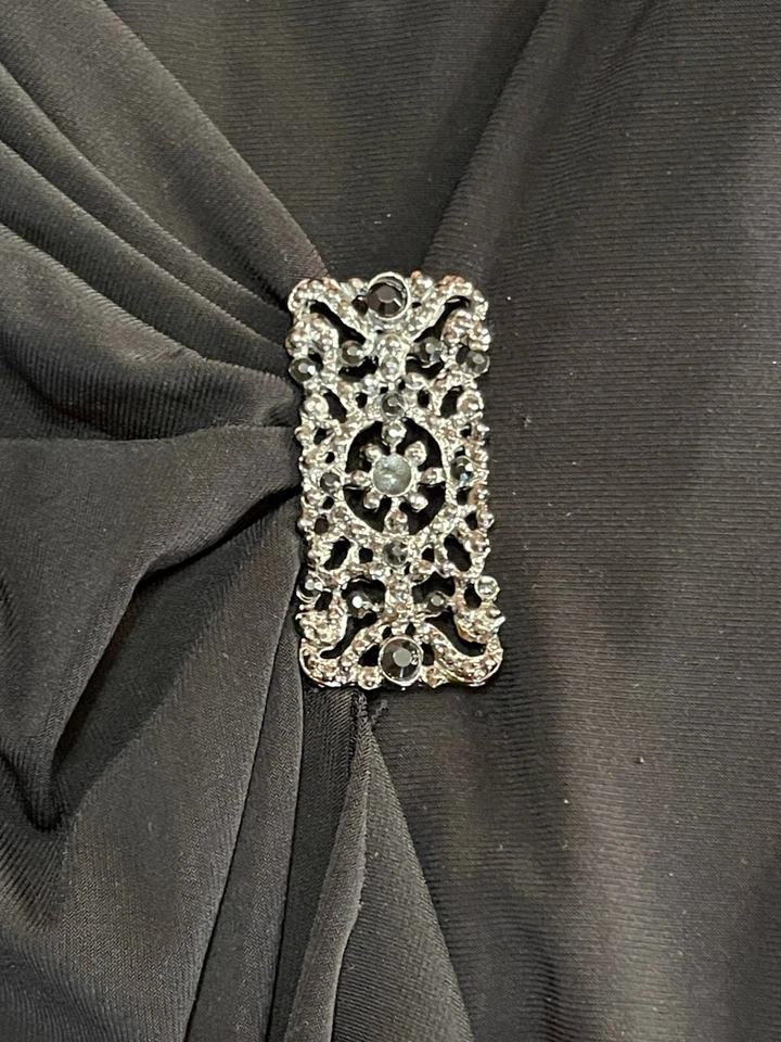 Vestido American Living, Para Mujer Talla 8, Negro, Broche en la Cintura, Manga Larga Foto 3 de 4