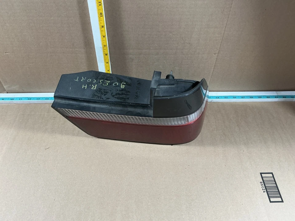 1988-1990 Ford Escort Hatchback Rear Right Passenger Side Tail Light - Image 4 of 4