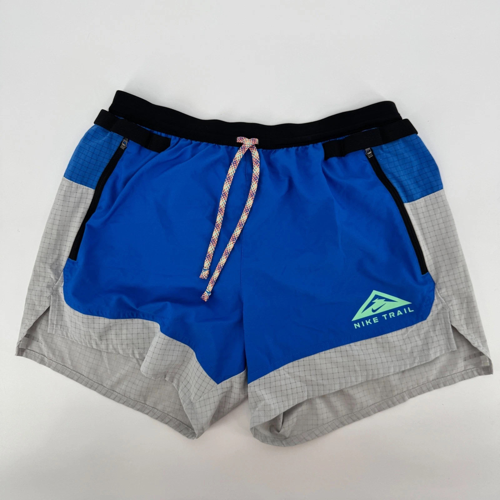 Nike Trail Mens Dri-Fit Flex Stride Running Shorts Blue Grey Grid 5" Medium
Opens in a new window or