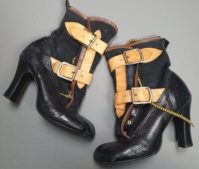 Vivienne Westwood Animal Toe Bondage Boots Nymphs 2002 – UK 5, EU