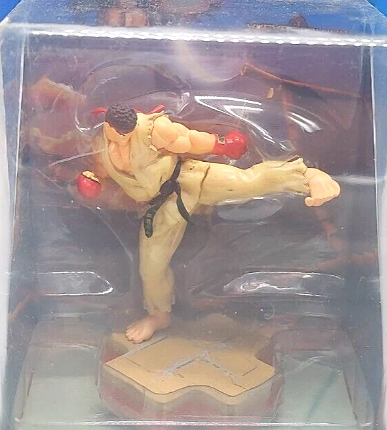 Ryu Streetfighter V Arcade additiion figure by Totaku and Think Geek Capcom - Image 2 of 4