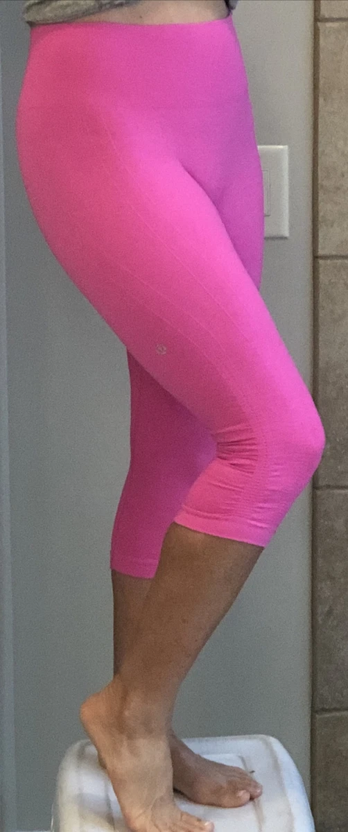 Lululemon Size 6 pink capri leggings cinched on legs, High Waisted,  Comf&cute!!