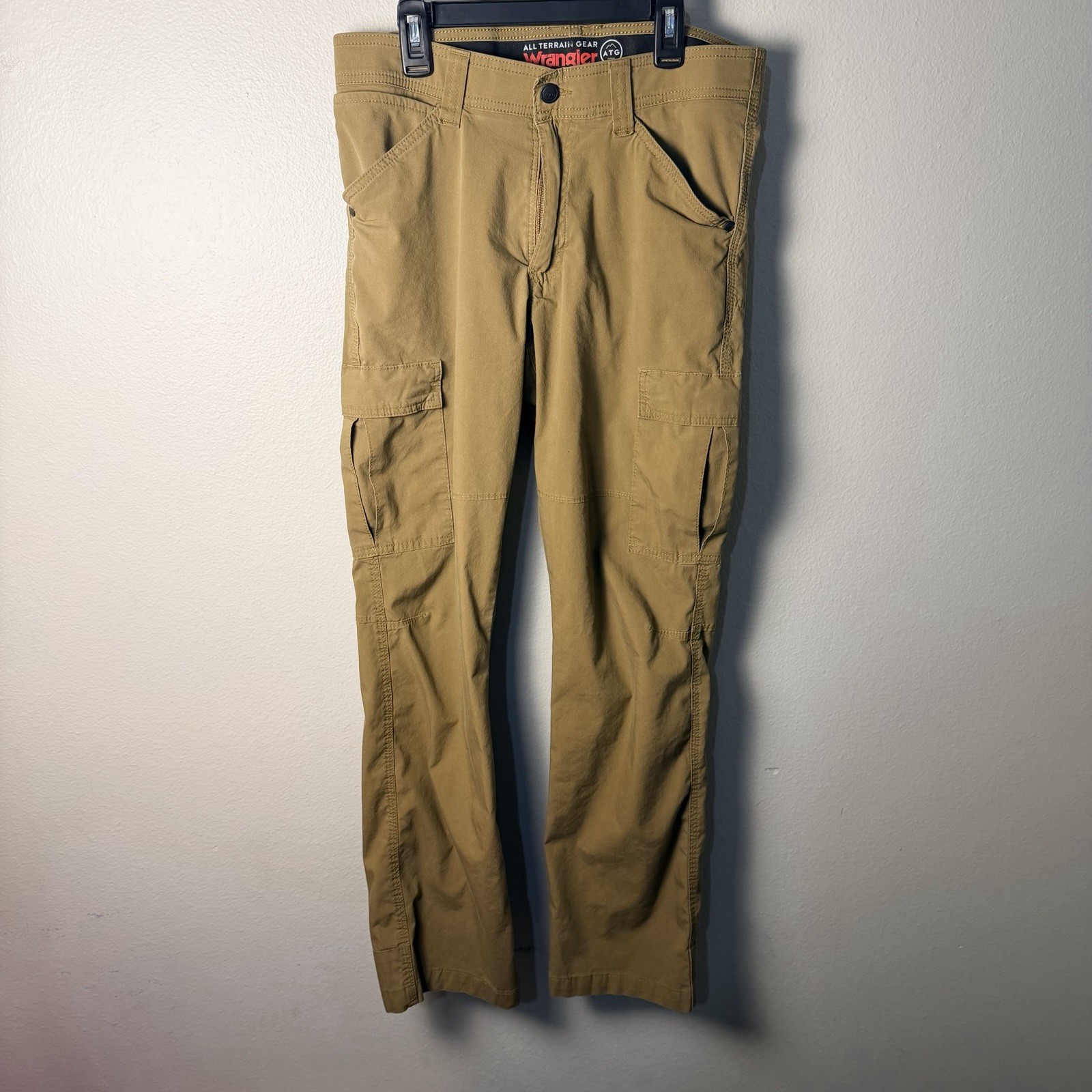 Wrangler ATG All Terrain Gear Men's Khaki Canvas Pants 30x32 Relaxed Fit