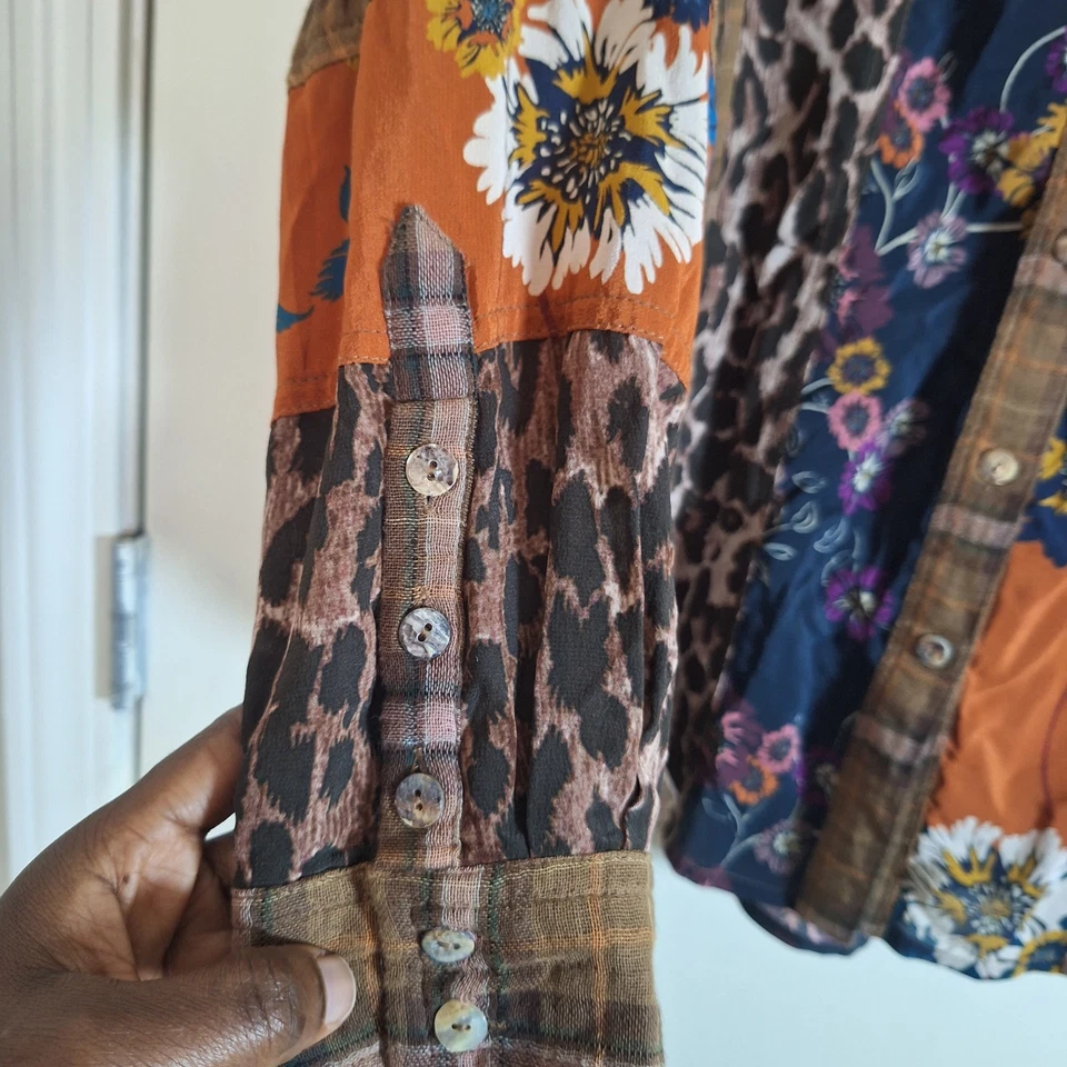 JOHNNY WAS Workshop 格子混合花卉豹纹纽扣衬衫 M 码 — 第 3/4 张图片