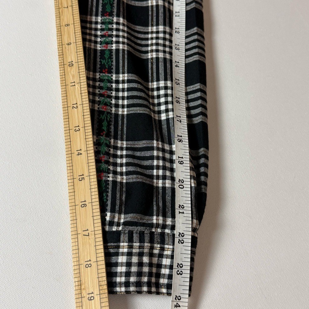 Basic Editions Holiday Plaid Button Down Shirt Em… - image 12