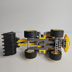 Lego Technic Wheel Loader CIB With Box & Both Manuals (8271)