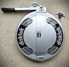 Disklok Gold Steering Wheel Lock- MEDIUM- 3 x Keys + ID Tag- Unused.