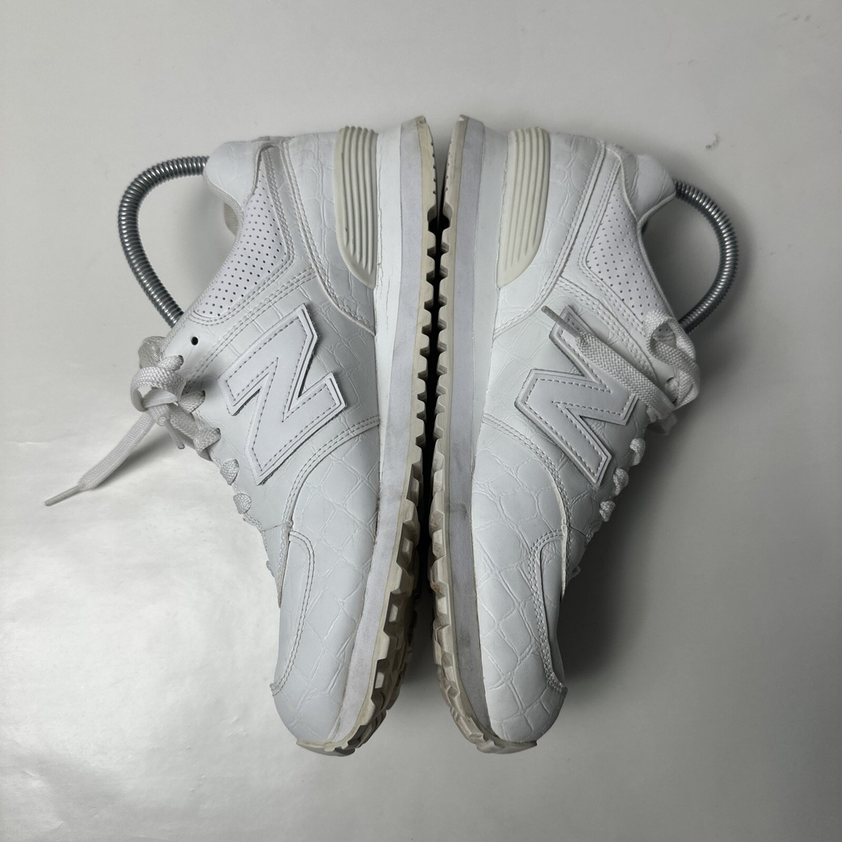 new balance 574 triple white