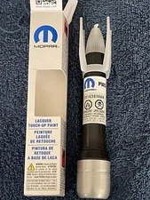 MOPAR TOUCH-UP PEN/CLEAR COAT~05163838AB~VICE WHITE & IVORY WHITE PEARL~PWD~NEW