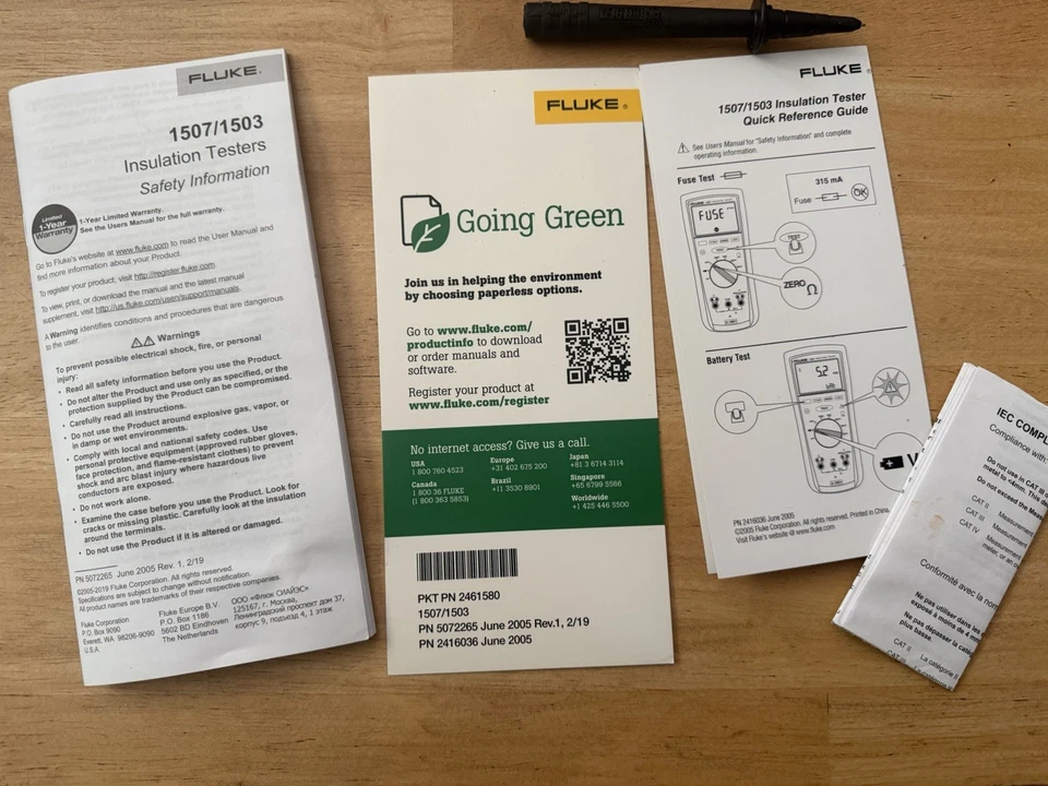 Probador de resistencia de aislamiento Fluke 1507. Caja abierta. Foto 4 de 4