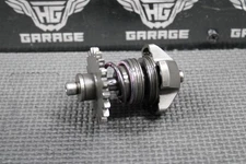 1999 YAMAHA 99-01 YZ250 OEM EXHAUST POWER VALVE GOVERNOR GEAR SHAFT ASSEMBLY