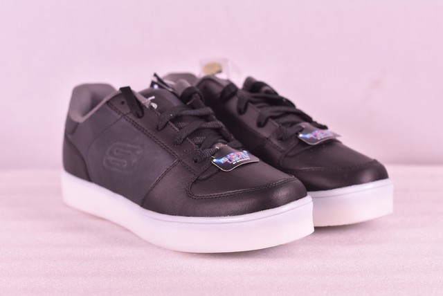 skechers energy light shoes not working