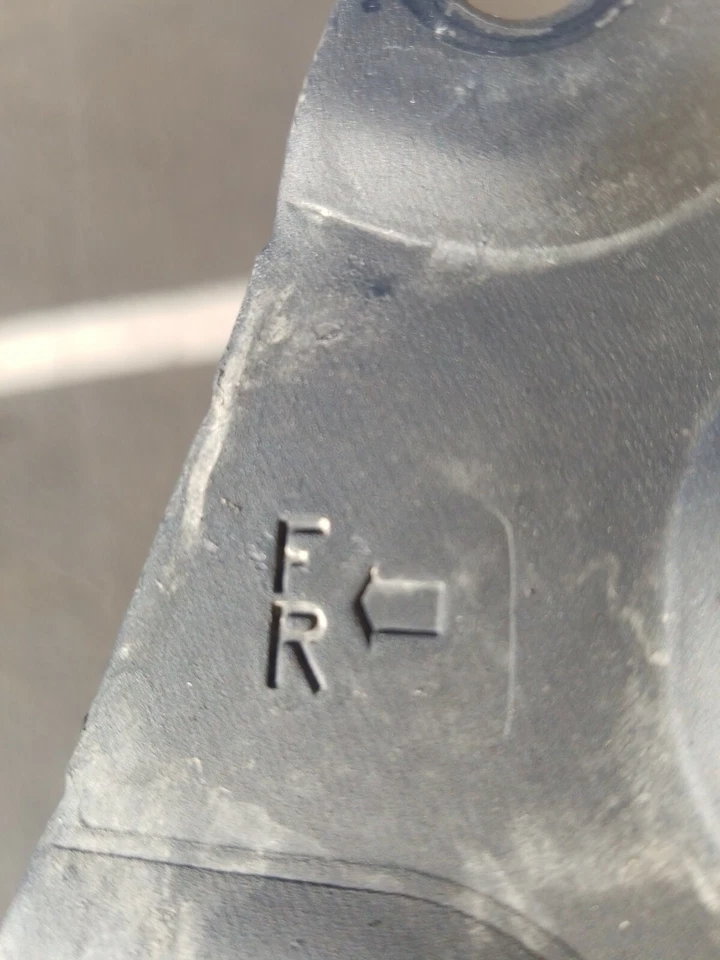 09-21 Infiniti FX50 Q50 Q60 QX50 QX70 Sistema de escape derecho Suspensión 20651-1CA0A Foto 4 de 4