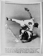  Original AP photo 1969 NY Mets Al Weis & Giants Willie McCovey Shea Stadium
