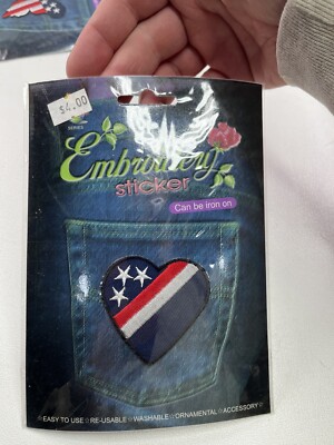 USA Patriotic Theme HEART Patch (Patch Is MUCH SMALLER THAN PACKAGE L) T084