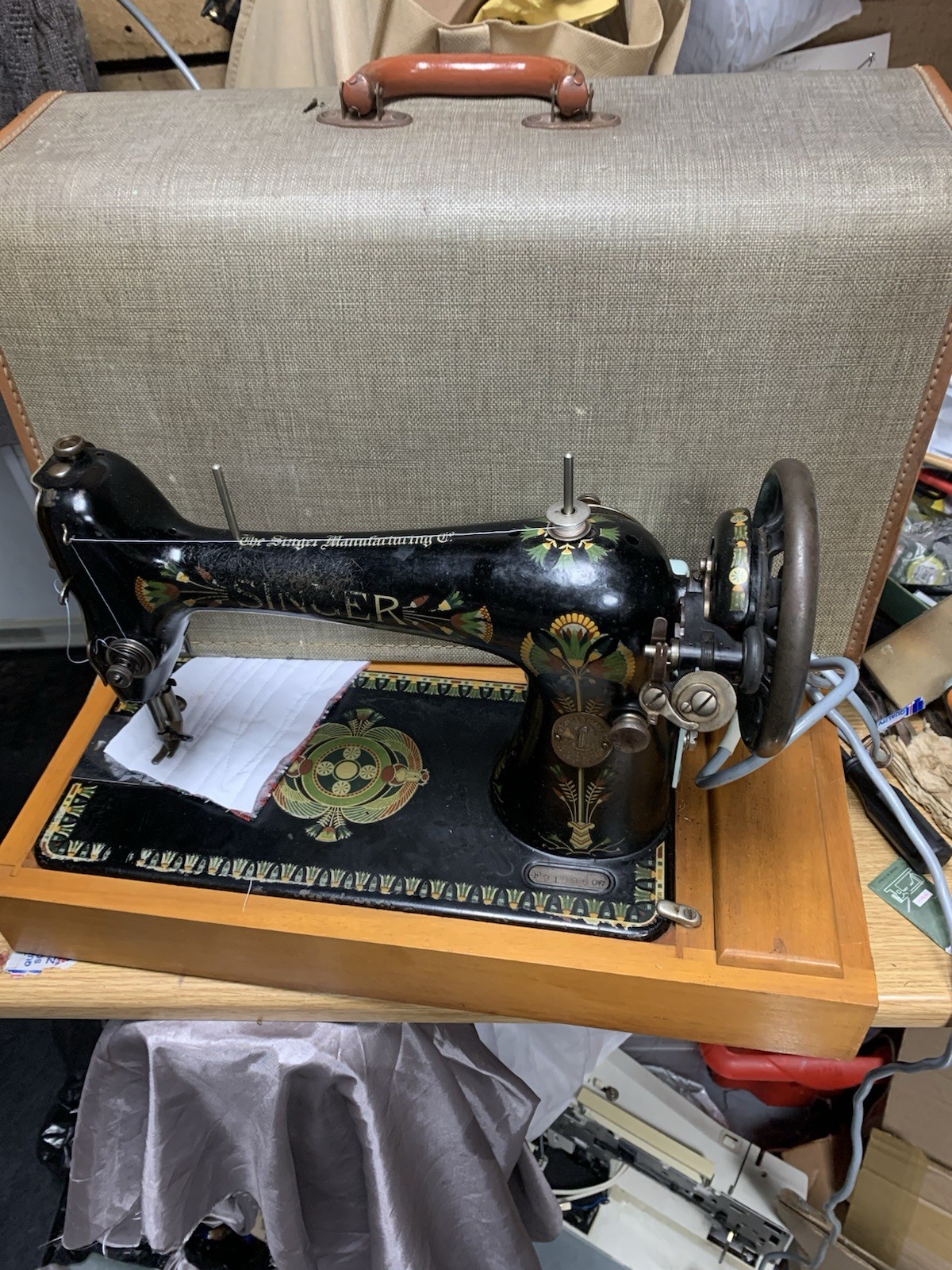 Singer Electric Sewing Machine Case Fully Working