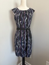 Trina Turk Sleeveless Dress With Belt Abstract Wavy Lines Lined Women’s Size 2