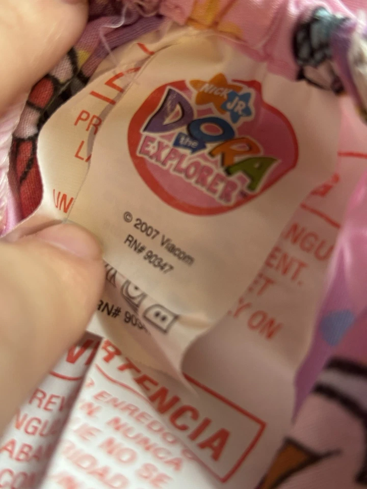 Sábana bajera Dora the Explorer rosa mezcla de algodón para niños pequeños 52 x 28 solo usada Foto 2 de 2