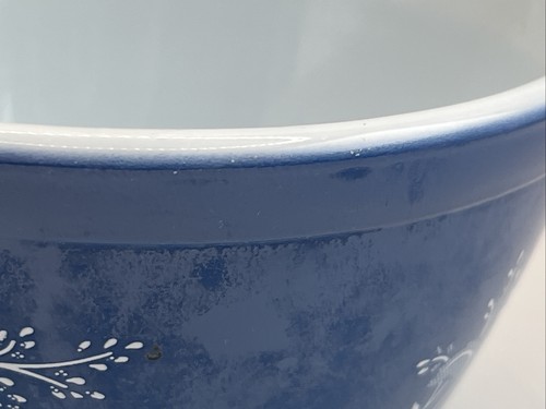 Pyrex Cenicienta Colonial Mist 401 Azul Blanco Flor Mezclador 750 ml Vintage - Imagen 9 de 16