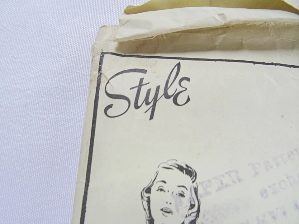 Vintage Sewing Pattern 1950s Style Womens Dress New Look  Ladies 50s 34" Bust - Image 2 of 4