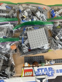 LEGO Star Wars 7680 The Twilight 4 Minifigures 882 Pieces No Box Pre-Owned