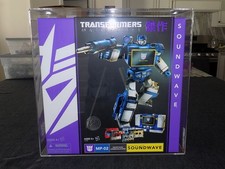Transformers Masterpiece - Toys R Us Exclusive - Soundwave - MP-02 - AFA U9.0