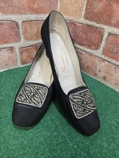 sz 7.5, vintage 50's/60's black satin pumps by MARTINIQUE for BLOOMINGDALES
