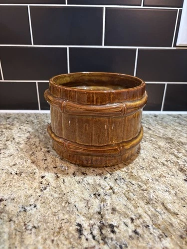 McCoy USA Ceramic Pottery Brown Planter Bamboo Pattern Barrel #3001